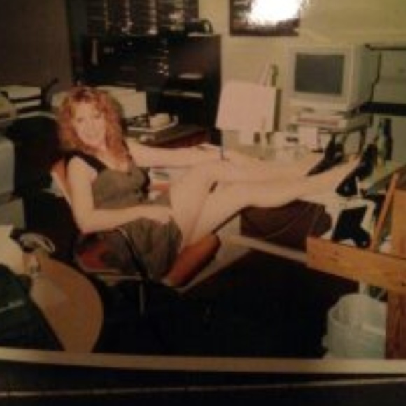 Meet your Posher, Evelyn - Picture 2 of 5